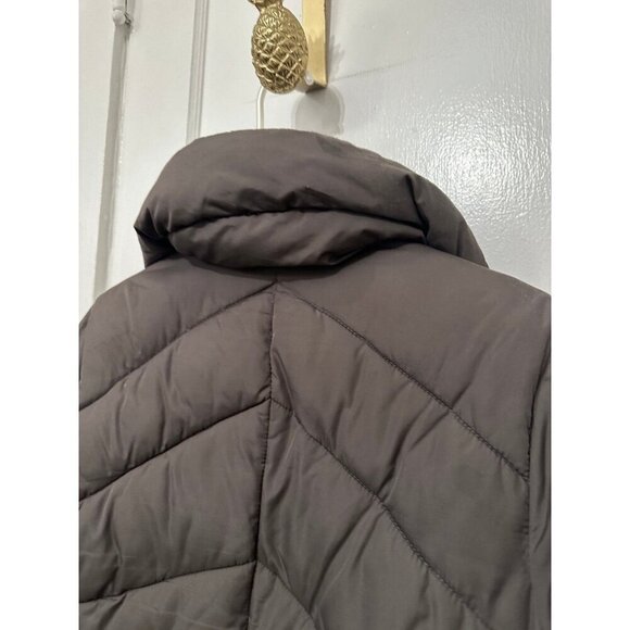 GAP women’s size small brown puffer jacket - Picture 9 of 9